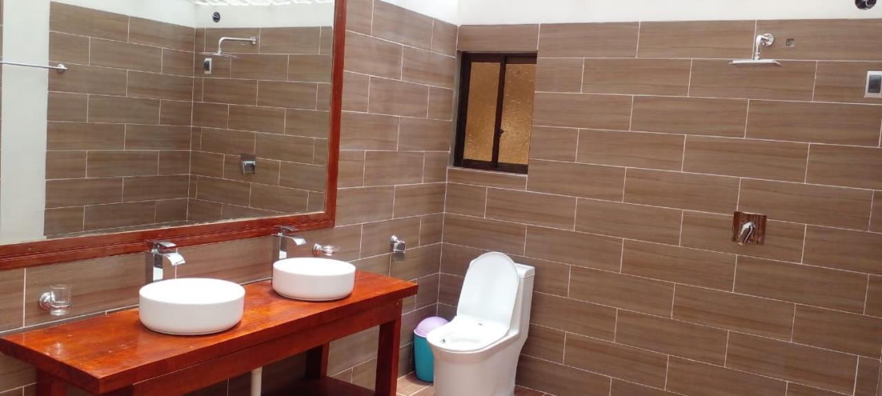 Inti Illimani Lodge Comunidad Yumani Εξωτερικό φωτογραφία