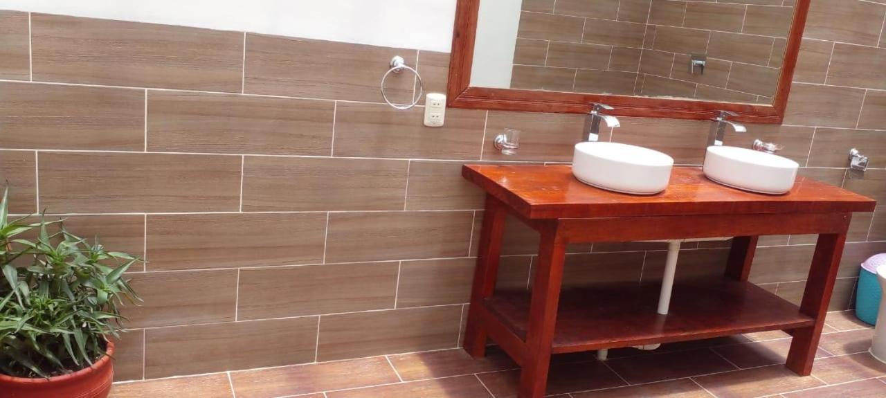 Inti Illimani Lodge Comunidad Yumani Εξωτερικό φωτογραφία